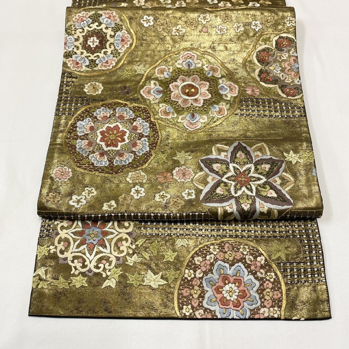 着物月花 三大総刺繍 相良刺繍 蘇州刺繍 仙頭刺繍 引箔 華文様 着物月花 三大総刺繍 相良刺繍 蘇州刺繍 仙頭刺繍 引箔 華文様