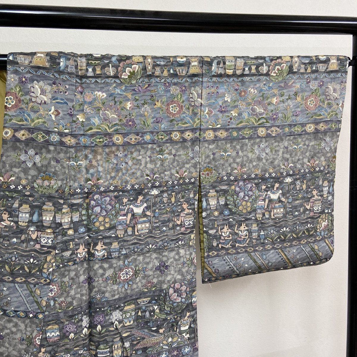 着物月花 作家物 総刺繍 仙頭刺繍 蘇州刺繍 装飾文様 コプト文様 着物月花 作家物 総刺繍 仙頭刺繍 蘇州刺繍 装飾文様 コプト文様