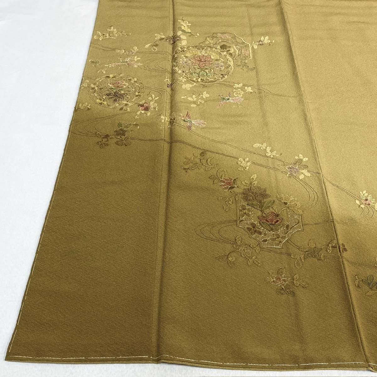 着物月花 総刺繍 蘇州刺繍 金駒刺繍 ぼかし染 装飾華鳥文様 訪問 着物月花 総刺繍 蘇州刺繍 金駒刺繍 ぼかし染 装飾華鳥文様 訪問
