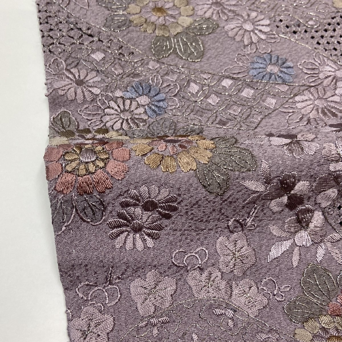 着物月花 総刺繍 仙頭刺繍 蘇州刺繍 品のある花 訪問着 未使用品 着物月花 総刺繍 仙頭刺繍 蘇州刺繍 品のある花 訪問着 未使用品
