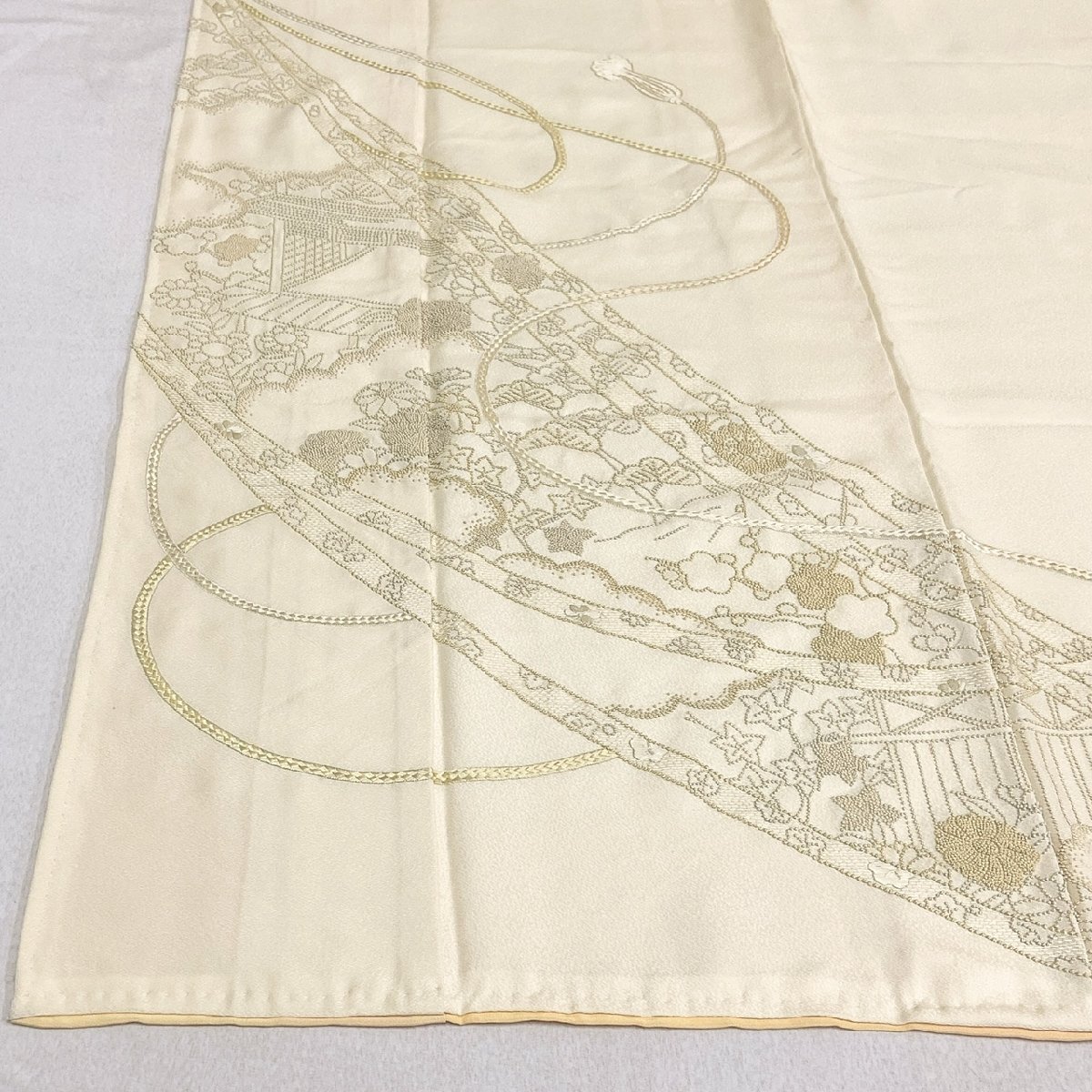 着物月花 総刺繍 相良刺繍 蘇州刺繍 品のある花 訪問着 正絹 着物月花 総刺繍 相良刺繍 蘇州刺繍 品のある花 訪問着 正絹