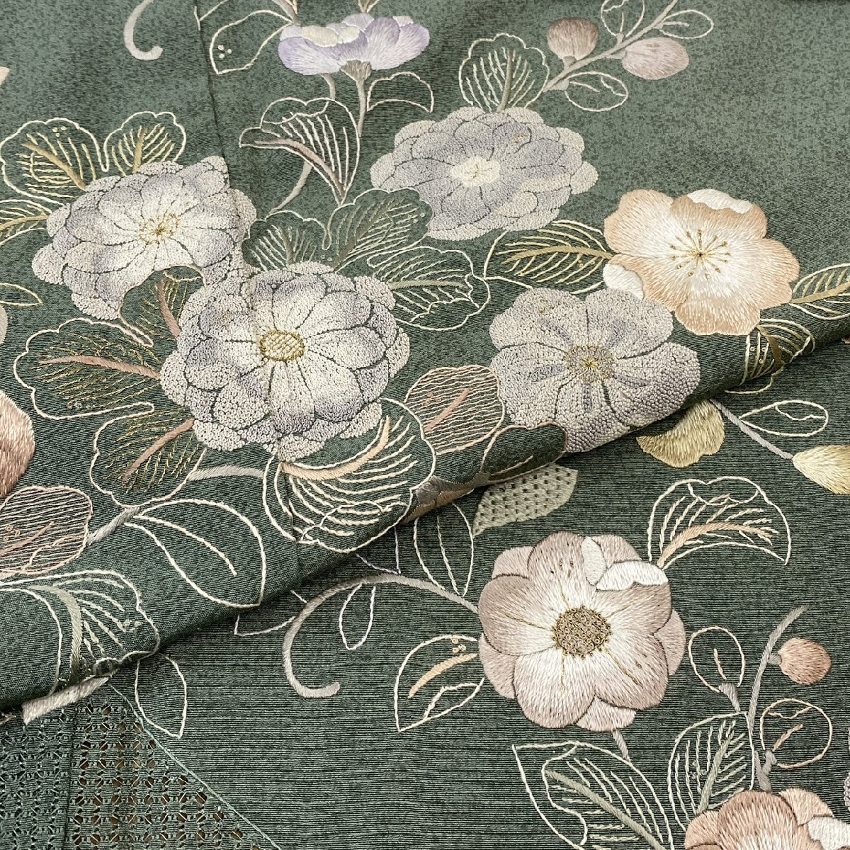 着物月花 三大総刺繍 蘇州刺繍 相良刺繍 仙頭刺繍 品のある花 単 着物月花 三大総刺繍 蘇州刺繍 相良刺繍 仙頭刺繍 品のある花 単