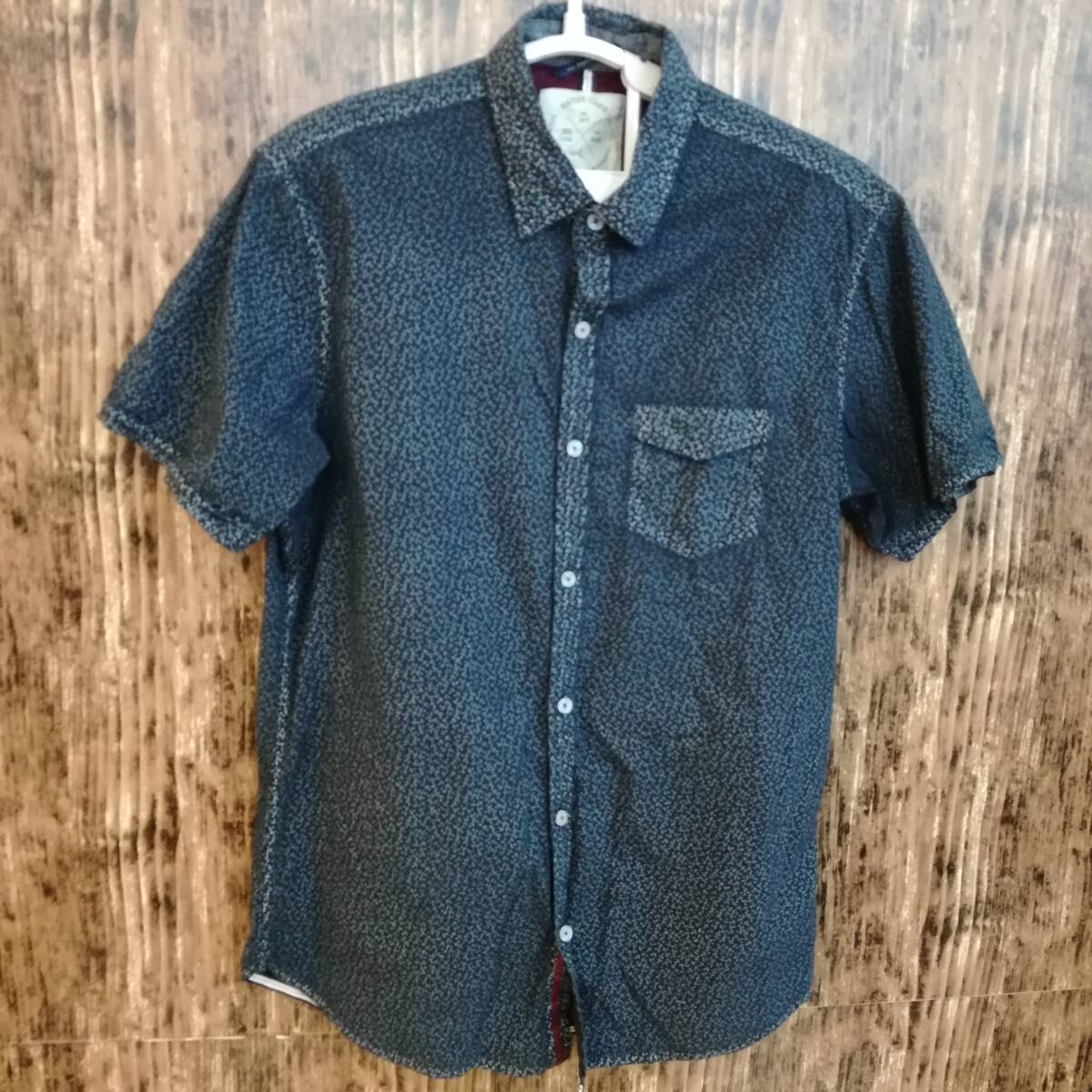 中古 アメリカ古着 NATIVE CODE ネイティブコード 半袖シャツ 中古 アメリカ古着 NATIVE CODE ネイティブコード 半袖シャツ