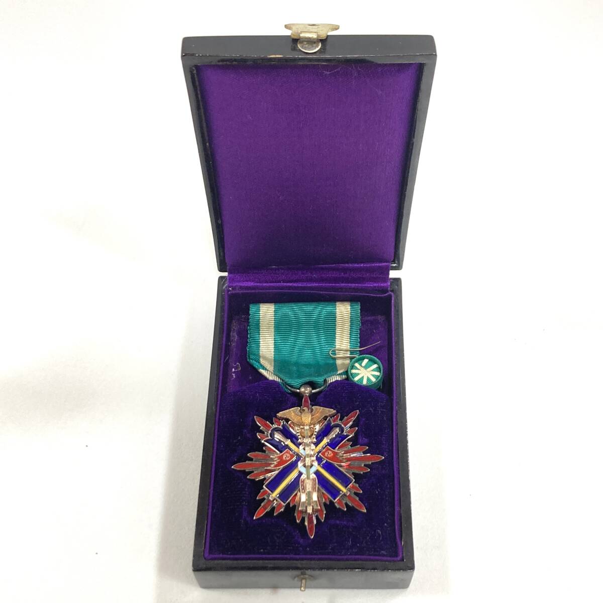 3751 功五級金鵄勲章 現状品・ジャンク品 ☆1スタ 微章 記章 旧 3751 功五級金鵄勲章 現状品・ジャンク品 ☆1スタ 微章 記章 旧