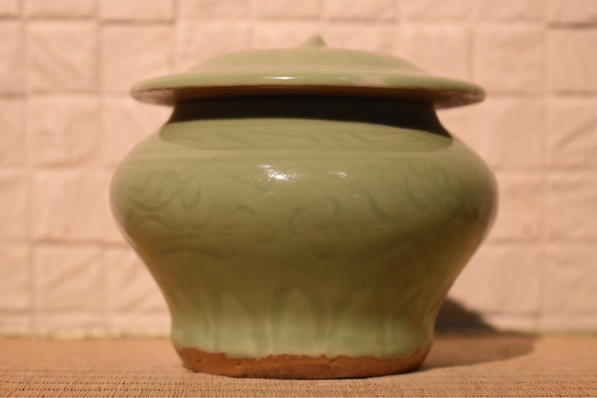 GE】E476【コレクター所蔵品】時代 青磁酒会小壺/中国古玩 中国 GE】E476【コレクター所蔵品】時代 青磁酒会小壺/中国古玩 中国