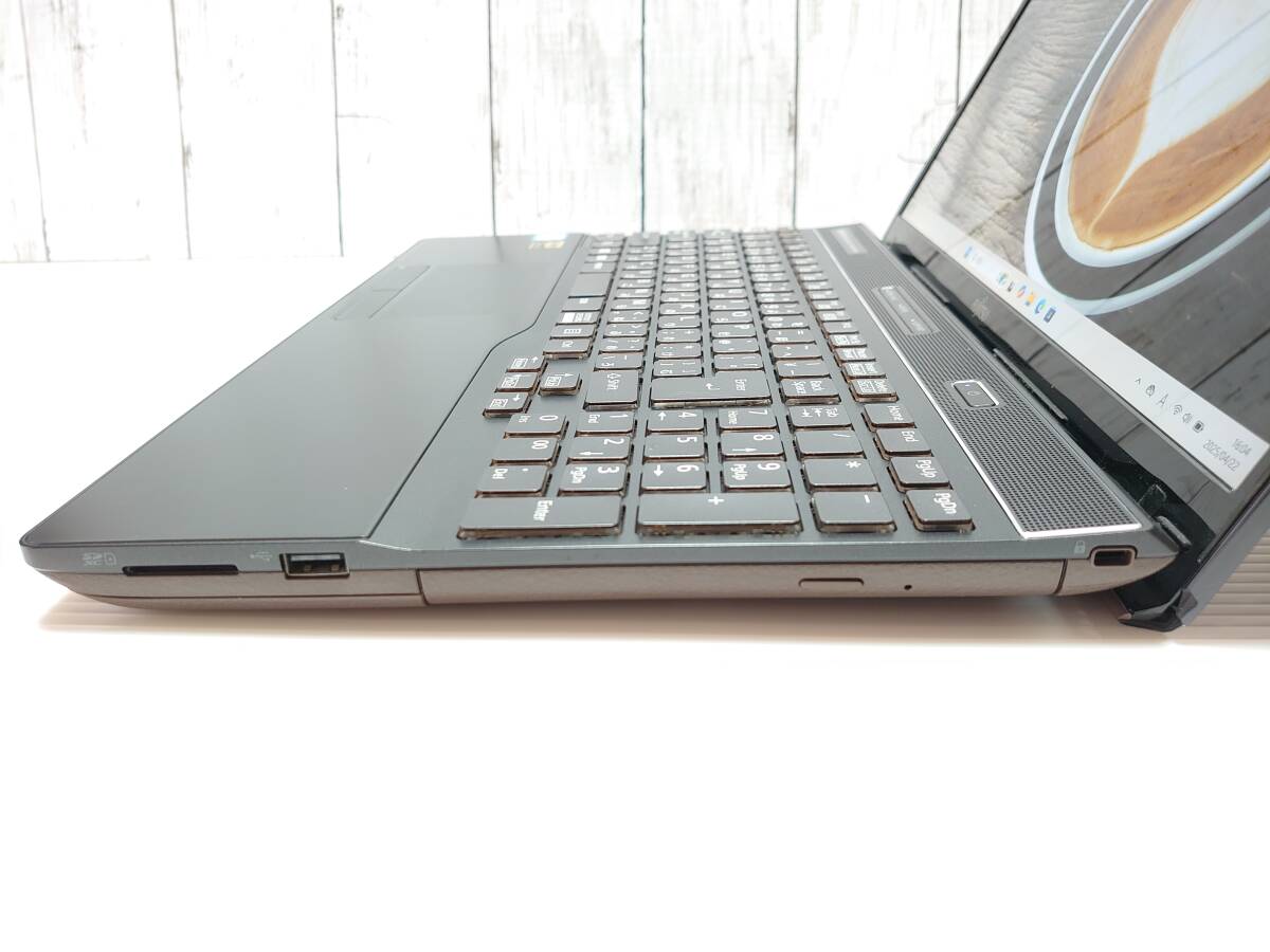 第8世代i7☆新品SSD1TB☆フルHD】富士通 AH53/C2☆Core i7-4.00 第8世代i7☆新品SSD1TB☆フルHD】富士通 AH53/C2☆Core i7-4.00