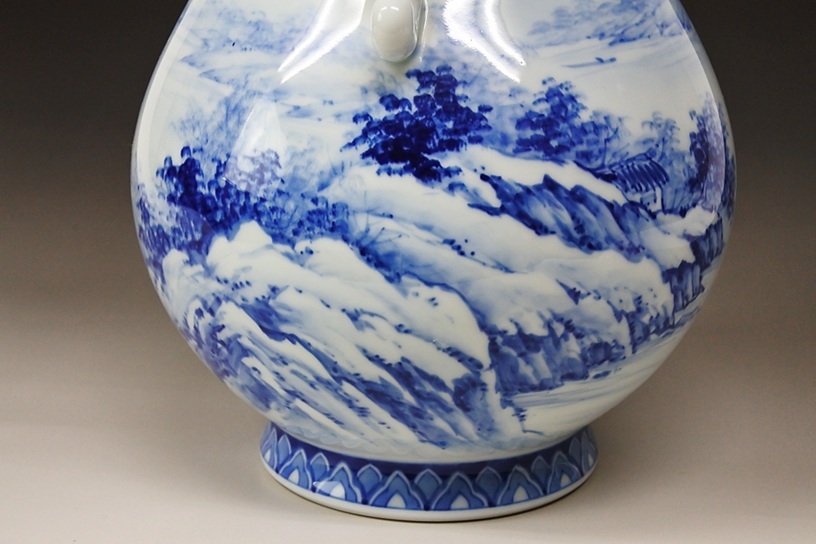 未使用】逸品 深川製磁 限定品 染付山水 竜手付花瓶 耳付花瓶 未使用】逸品 深川製磁 限定品 染付山水 竜手付花瓶 耳付花瓶
