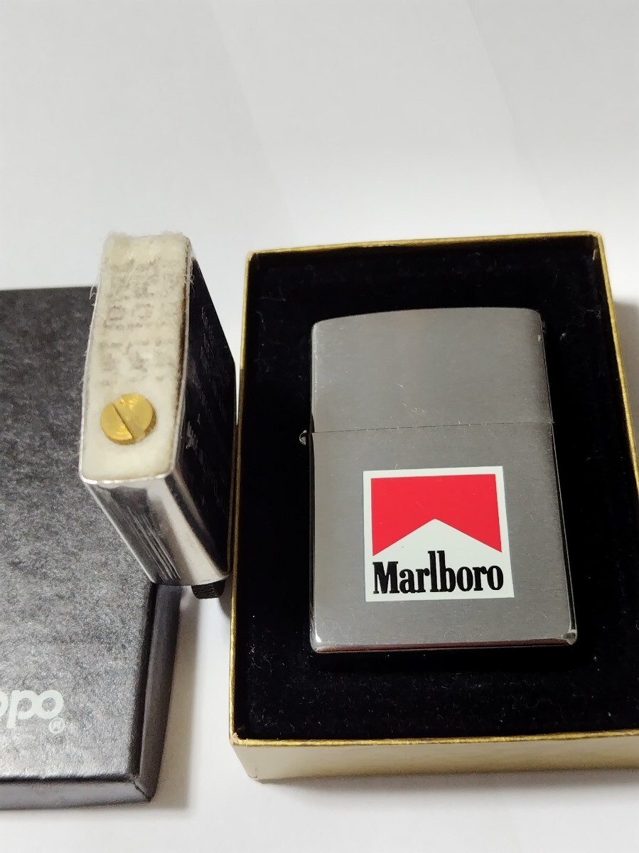 未使用品 Marlboro Zippo #200 マルボロ ジッポー パッケージ 未使用品 Marlboro Zippo #200 マルボロ ジッポー パッケージ