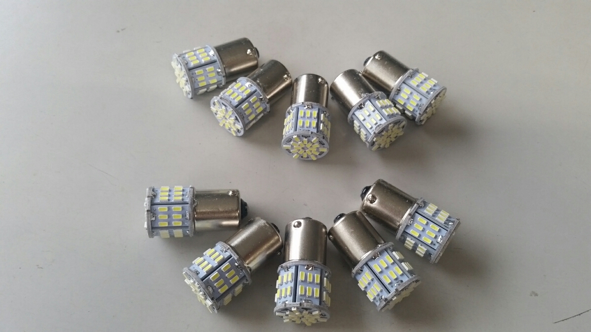 24V専用　S25　　LED　1206チップ　　54ＳＭＤ　眩しい光　シングルホワイト　10個セット.人気　トラック　船舶にも！