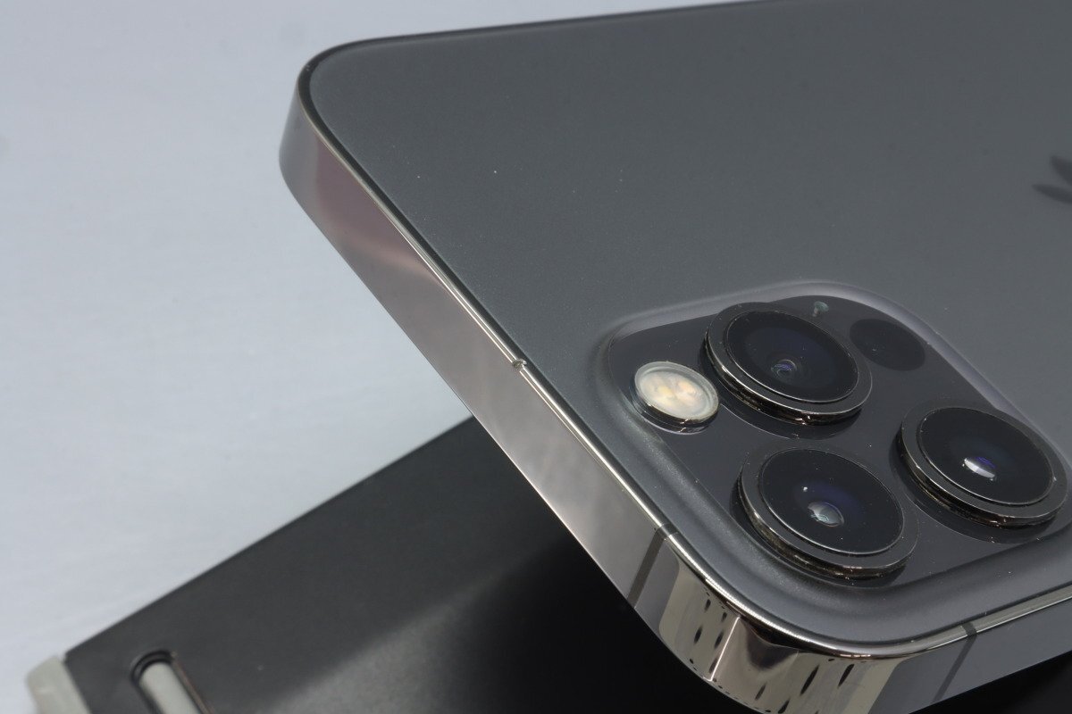 Apple iPhone12 Pro 128GB Graphite A2406 MGM53J/A バッテリ81 Apple iPhone12 Pro 128GB Graphite A2406 MGM53J/A バッテリ81
