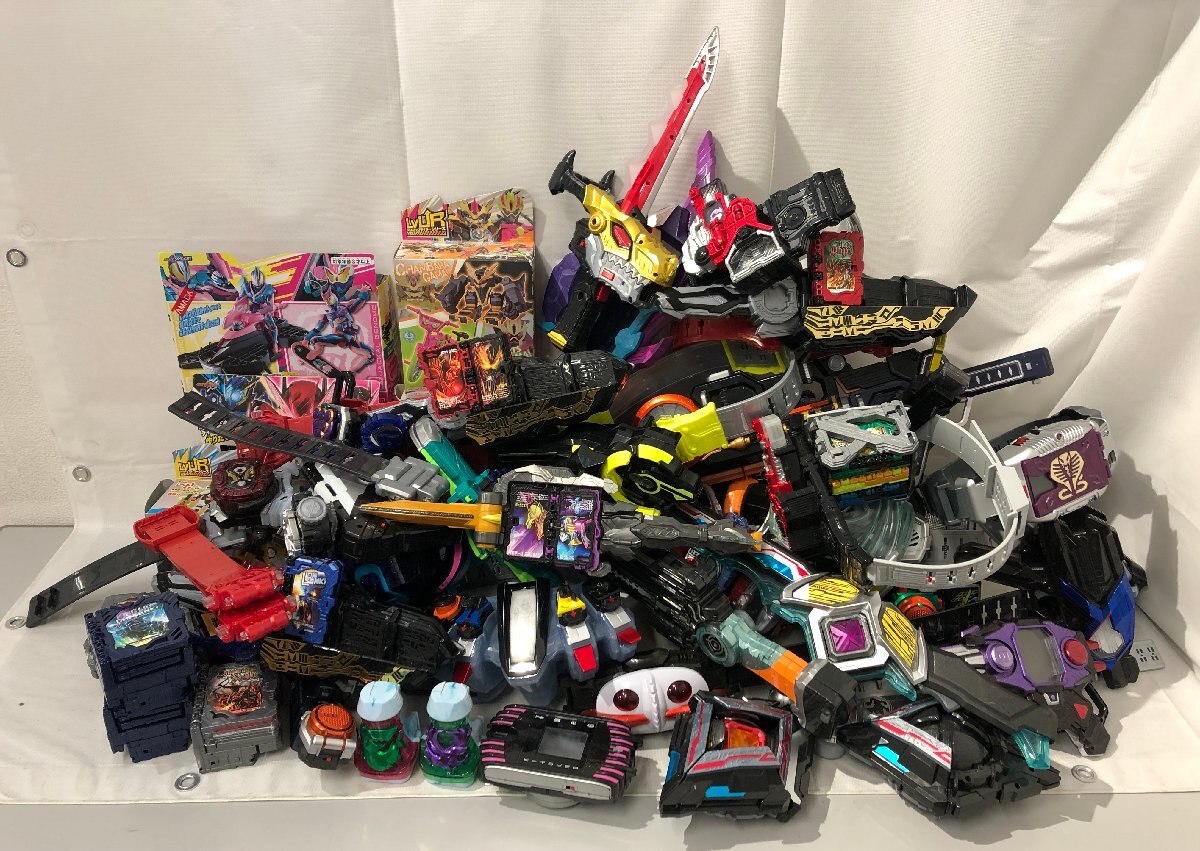 1円~ 仮面ライダー 変身ベルト グッズ 大量 まとめ セット 1円~ 仮面ライダー 変身ベルト グッズ 大量 まとめ セット