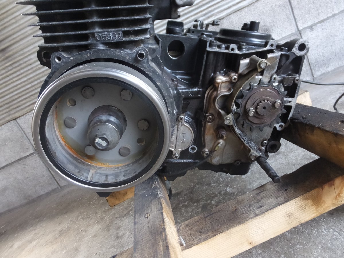 GPz550 純正 当時物 実動エンジン 【動画あり】 KAWASAKI 絶版旧 GPz550 純正 当時物 実動エンジン 【動画あり】 KAWASAKI 絶版旧