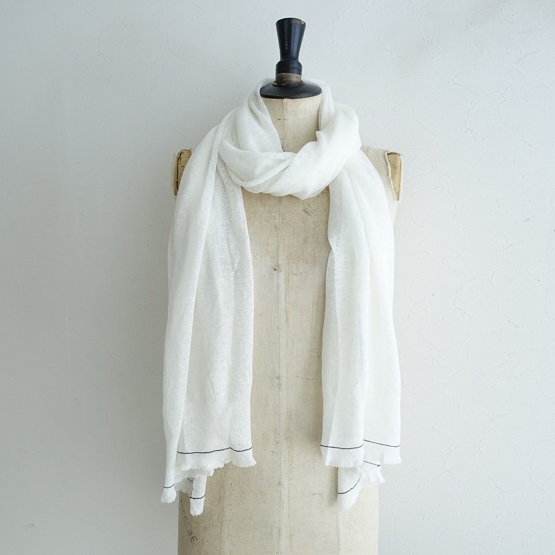 【美品】ミナペルホネン mina perhonen *ストール*ショールマフラーホワイト薄手(st11-2503-15)【20D52】