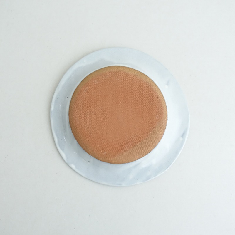 [ прекрасный товар ]teto ceramics Ishii . один * обод plate средний белый блеск * посуда . тарелка автор [ керамика ](wa87-2503-102)[21D52]