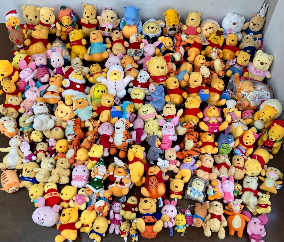 RR081) くまのプーさん ミニ ぬいぐるみ マスコット 大量セット RR081) くまのプーさん ミニ ぬいぐるみ マスコット 大量セット
