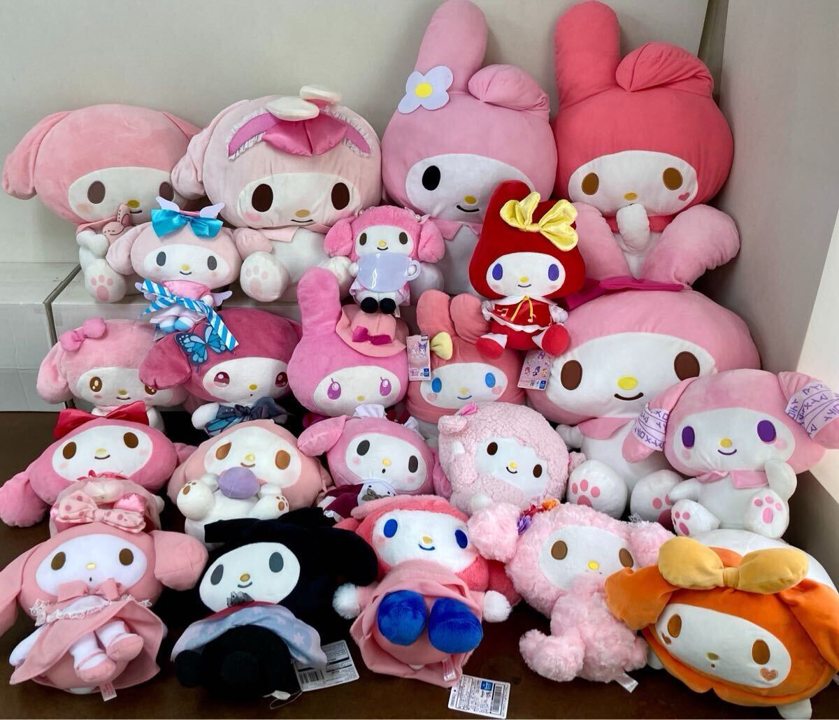 RR073) サンリオ マイメロディー ぬいぐるみ 大量セット まとめ RR073) サンリオ マイメロディー ぬいぐるみ 大量セット まとめ