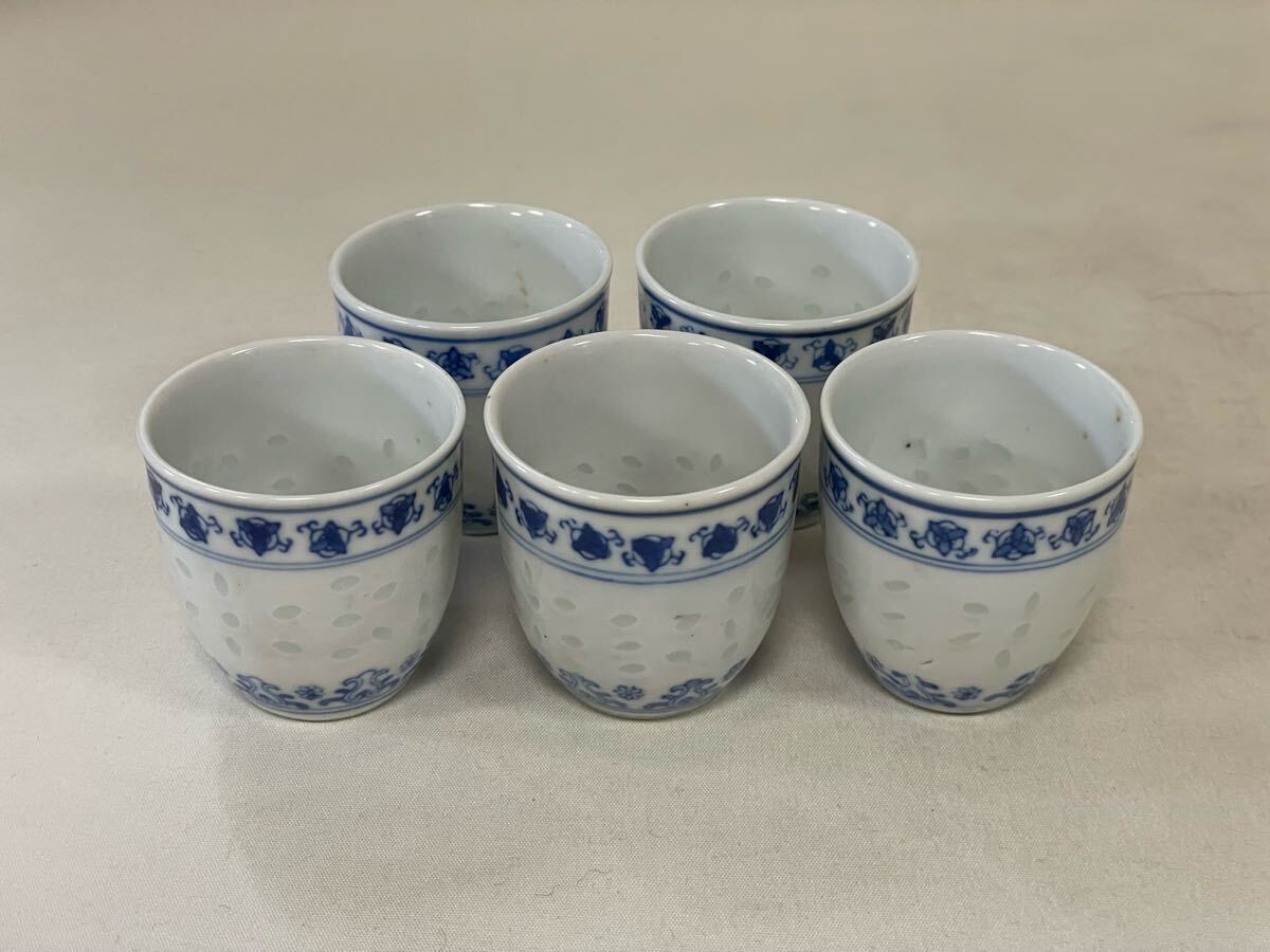 中国景徳鎮製 蛍手透彫 茶碗 5客 在銘 煎茶碗 茶杯 中国茶器 中国景徳鎮製 蛍手透彫 茶碗 5客 在銘 煎茶碗 茶杯 中国茶器