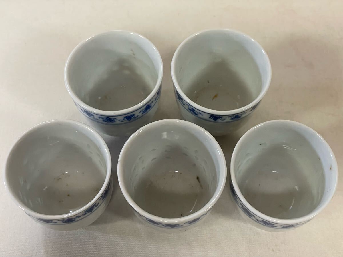 中国景徳鎮製 蛍手透彫 茶碗 5客 在銘 煎茶碗 茶杯 中国茶器 中国景徳鎮製 蛍手透彫 茶碗 5客 在銘 煎茶碗 茶杯 中国茶器