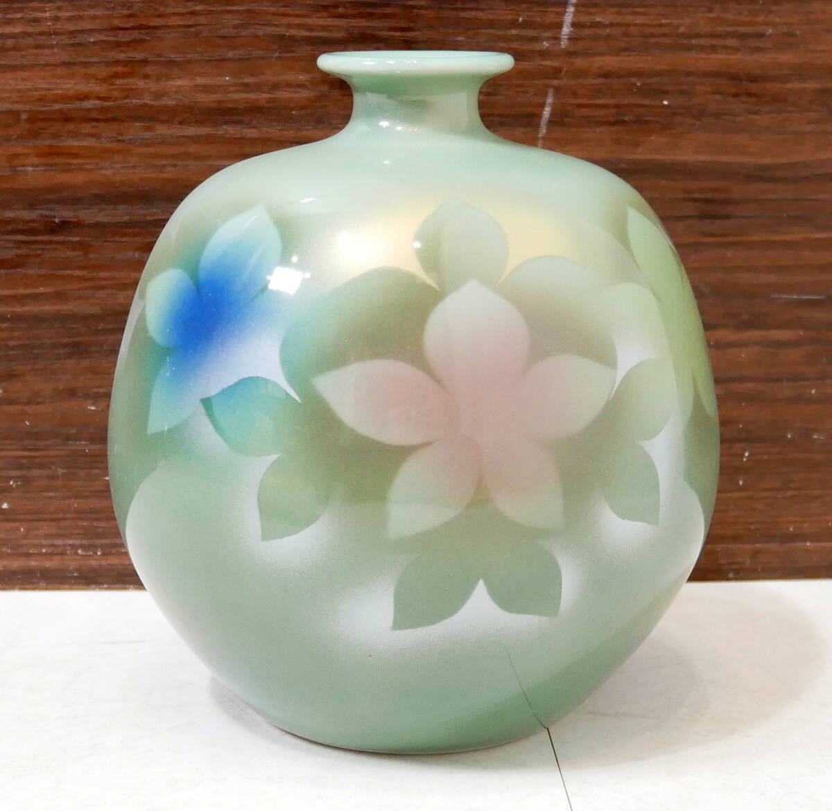 △(R704-H87) 九谷焼 九谷香祥 花瓶 花器 花入 壺 花文 △(R704-H87) 九谷焼 九谷香祥 花瓶 花器 花入 壺 花文