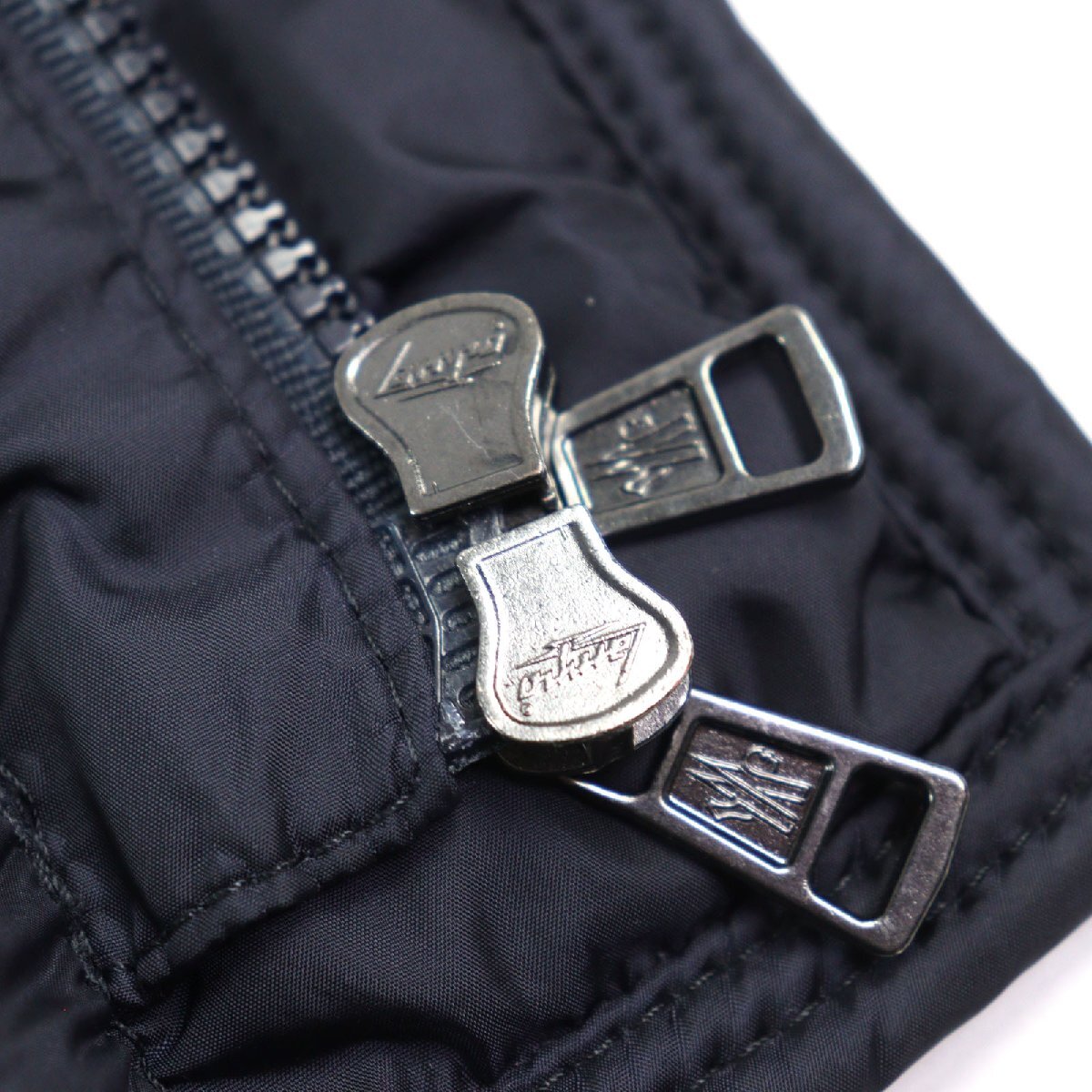 美品○MONCLER モンクレール 420914139285 53227 RYAN ロゴ 美品○MONCLER モンクレール 420914139285 53227 RYAN ロゴ