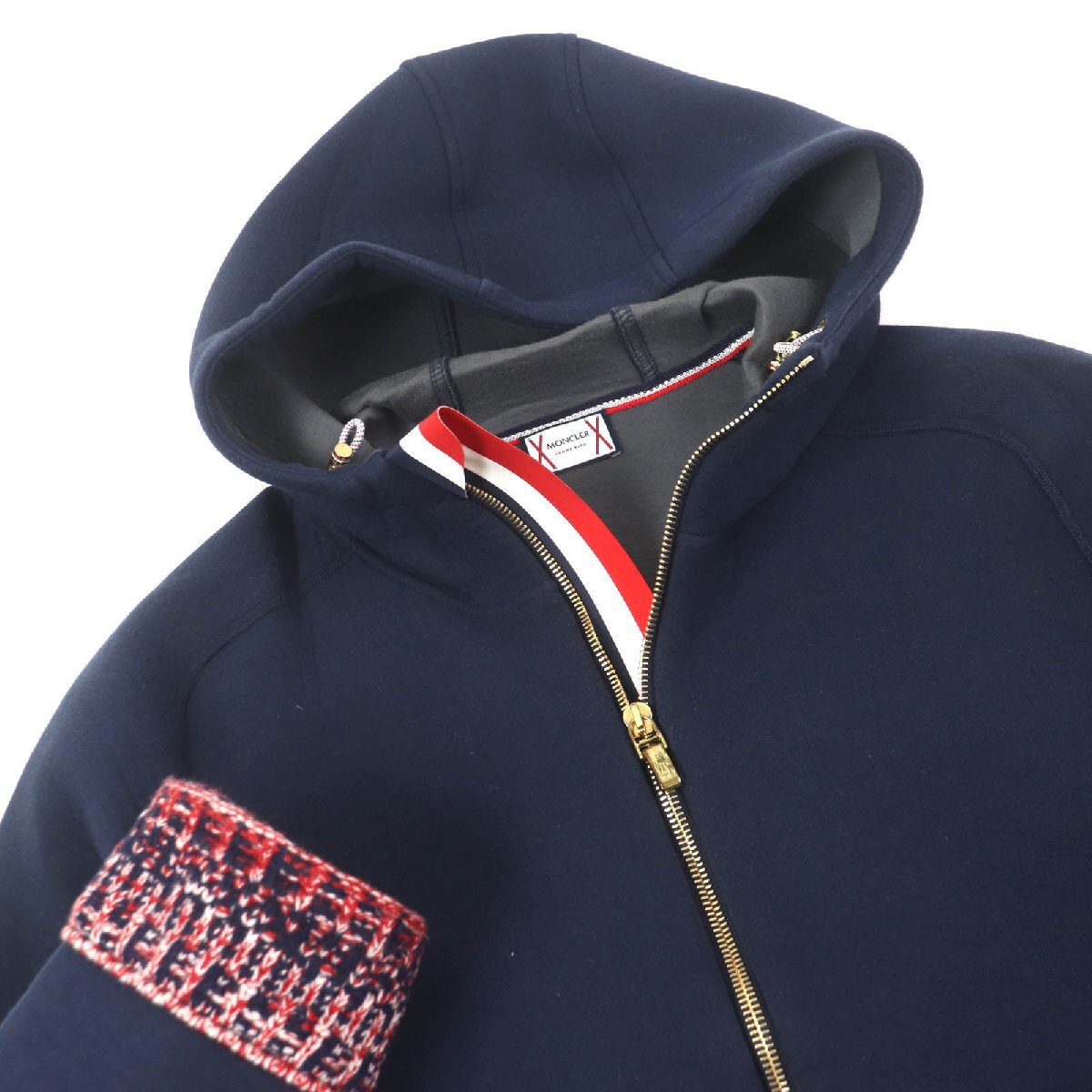 美品□MONCLER GAMME BLEU モンクレール ガムブルー MAGLIA CARDIGAN 袖口ツイード ロゴワッペン ジップパーカー XS イタリア制 正規(guī)品