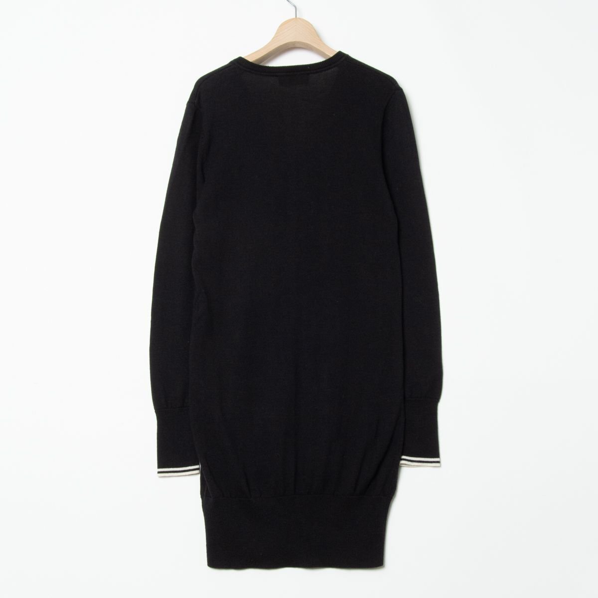 1円スタート】FRED PERRY フレッドペリー Vネック長袖ニット 1円スタート】FRED PERRY フレッドペリー Vネック長袖ニット