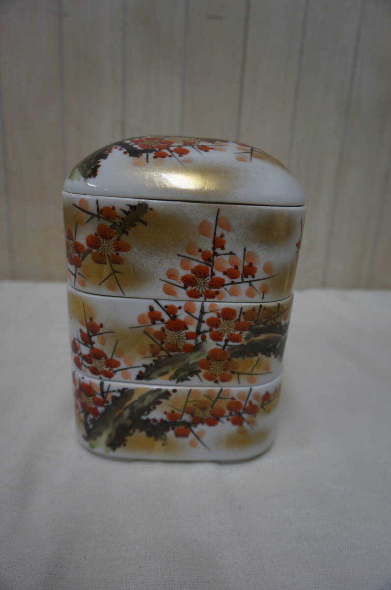 美品☆九谷焼☆三段重☆玉竜作☆陶器☆木箱入☆504S4 美品☆九谷焼☆三段重☆玉竜作☆陶器☆木箱入☆504S4