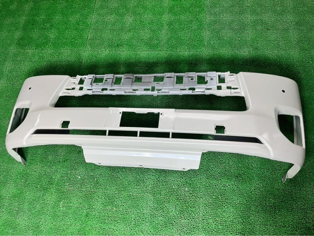 253-207 ハイエース 200系 純正 4〜7型 フロントバンパー ナロー 標準 パール 070 センサー穴あり 52119-26650