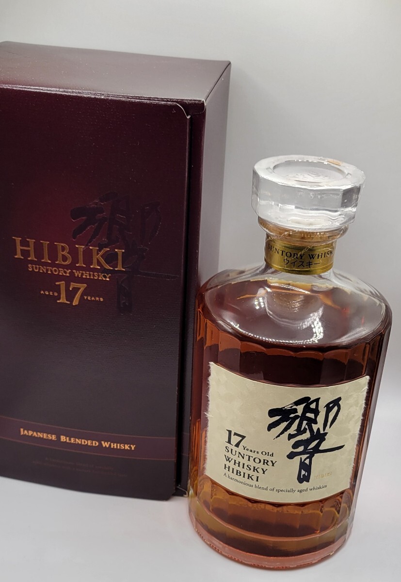 サントリー HIBIKI 響 17年 ウイスキー SUNTORY WHISKY 古酒 裏 サントリー HIBIKI 響 17年 ウイスキー SUNTORY WHISKY 古酒 裏