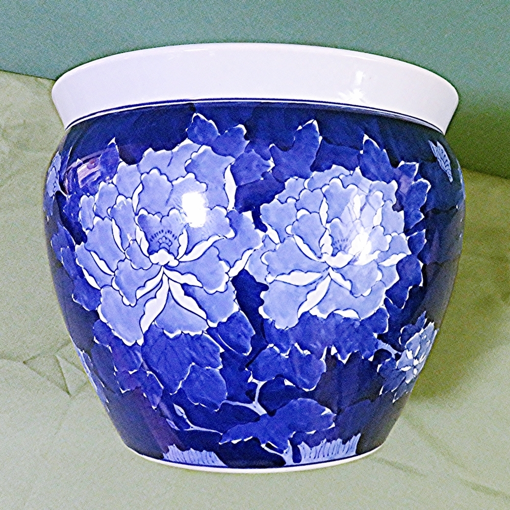 火鉢 手あぶり 5号 陶器 有田焼 伊万里焼 染付 丸型 花柄 青色 火鉢 手あぶり 5号 陶器 有田焼 伊万里焼 染付 丸型 花柄 青色