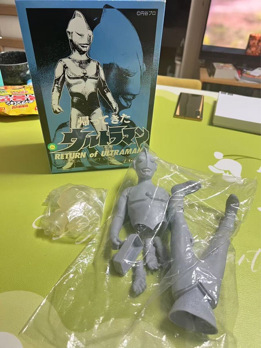 注目ショップ・ブランドのギフト 帰ってきたウルトラマン 1/125スケールソフトビニールモデル 帰ってきたウルトラマン