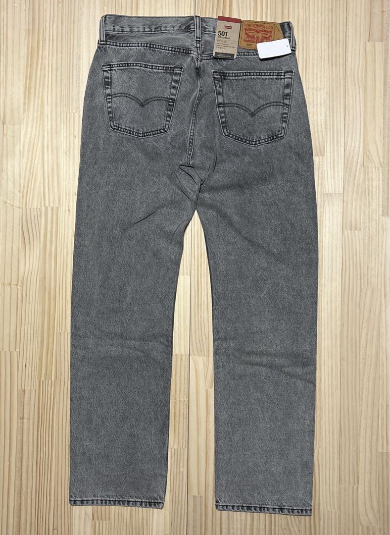 W31 ★ 新品 リーバイス 501 STRAIGHT ★ LEVI'S ブラックデニム 黒 ジーンズ ★ ボタンフライ ストレート 00501-3530