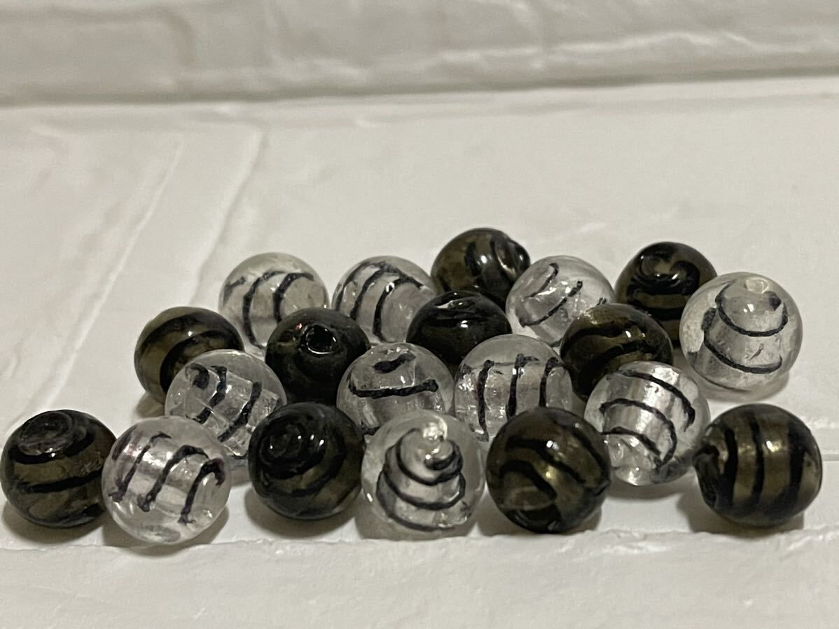 新品☆ビーズ細工　とんぼ玉 ガラストンボ玉 ハンドメイドに　アクセサリーに　2種類各10個　計20個_画像2