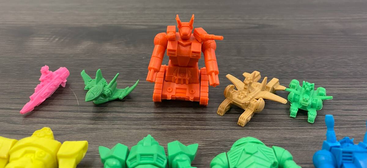 A730 1円~ ガンダム 消しゴム ガン消し 合体消しゴム 山勝 A730 1円~ ガンダム 消しゴム ガン消し 合体消しゴム 山勝