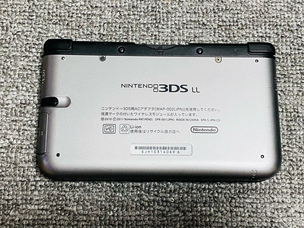 任天堂 3DS LL ニンテンドー3DSLL SPR-001 シルバーx ブラック 任天堂 3DS LL ニンテンドー3DSLL SPR-001 シルバーx ブラック