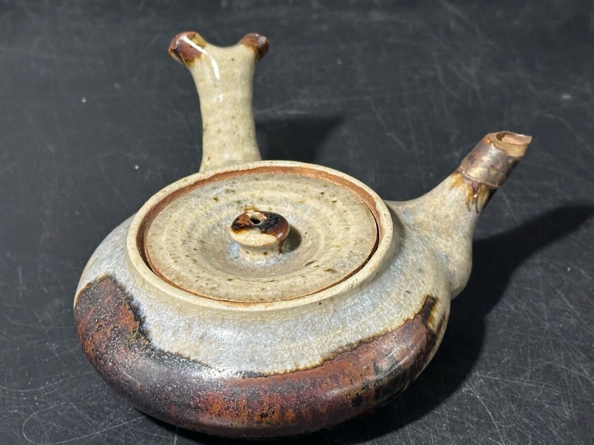 高取焼 時代 煎茶道具 煎茶器 急須 窯印 泉 在銘 横手平急須 鉄 高取焼 時代 煎茶道具 煎茶器 急須 窯印 泉 在銘 横手平急須 鉄