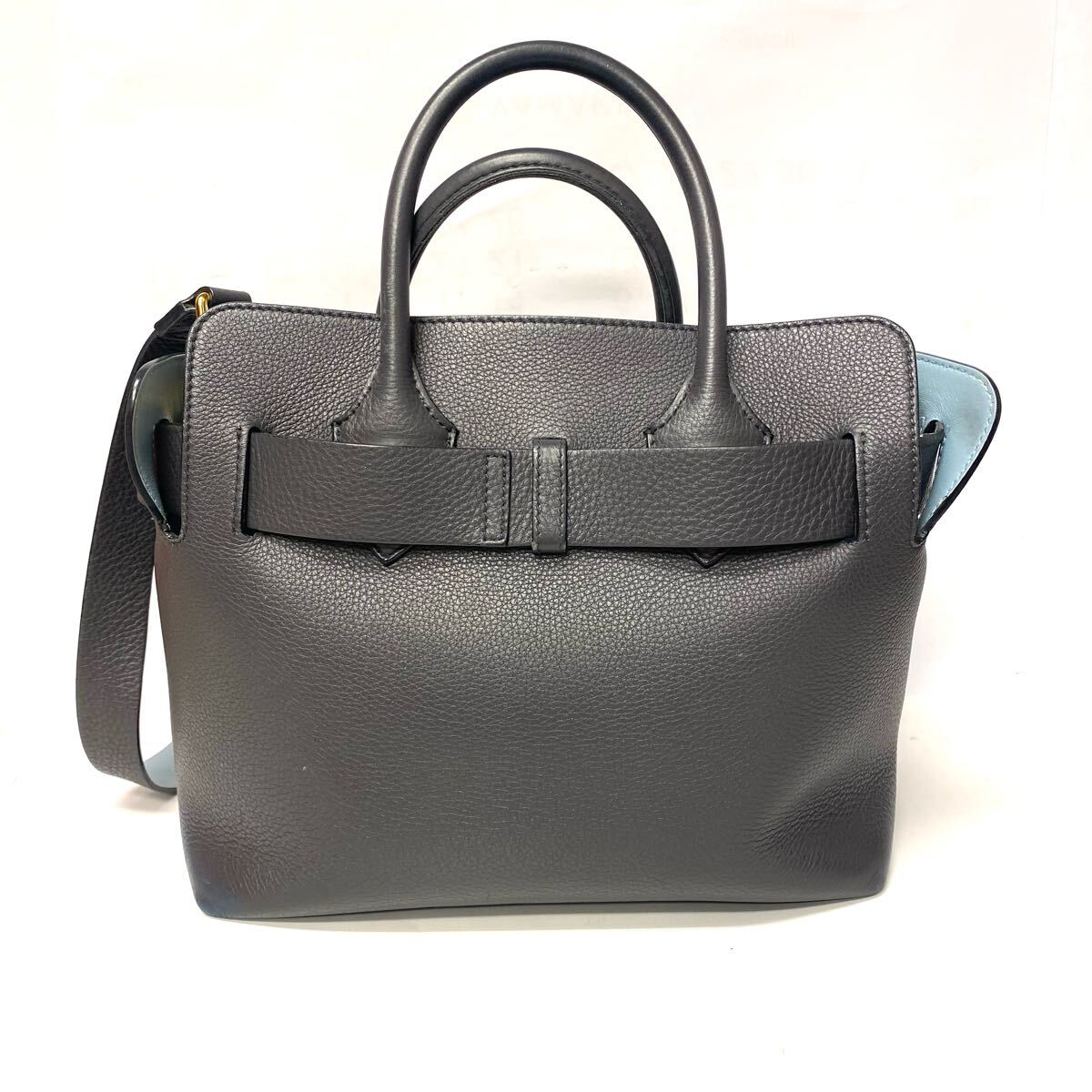チャーム付 BURBERRY バーバリー ベルトバッグ レザー 2way チャーム付 BURBERRY バーバリー ベルトバッグ レザー 2way