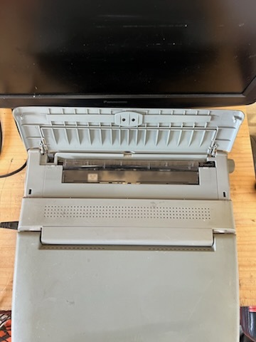 SHARP Shoin WD-M600 日本語ワードプロセッサ ワープロ 本体のみ SHARP Shoin WD-M600 日本語ワードプロセッサ ワープロ 本体のみ