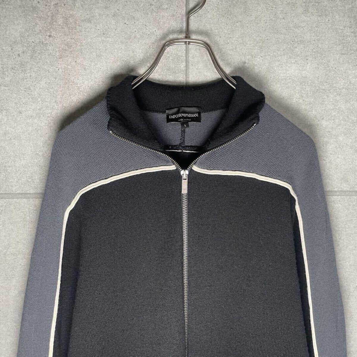 美品 EMPORIO ARMANI ニットジャケット バックロゴ イタリア製 美品 EMPORIO ARMANI ニットジャケット バックロゴ イタリア製