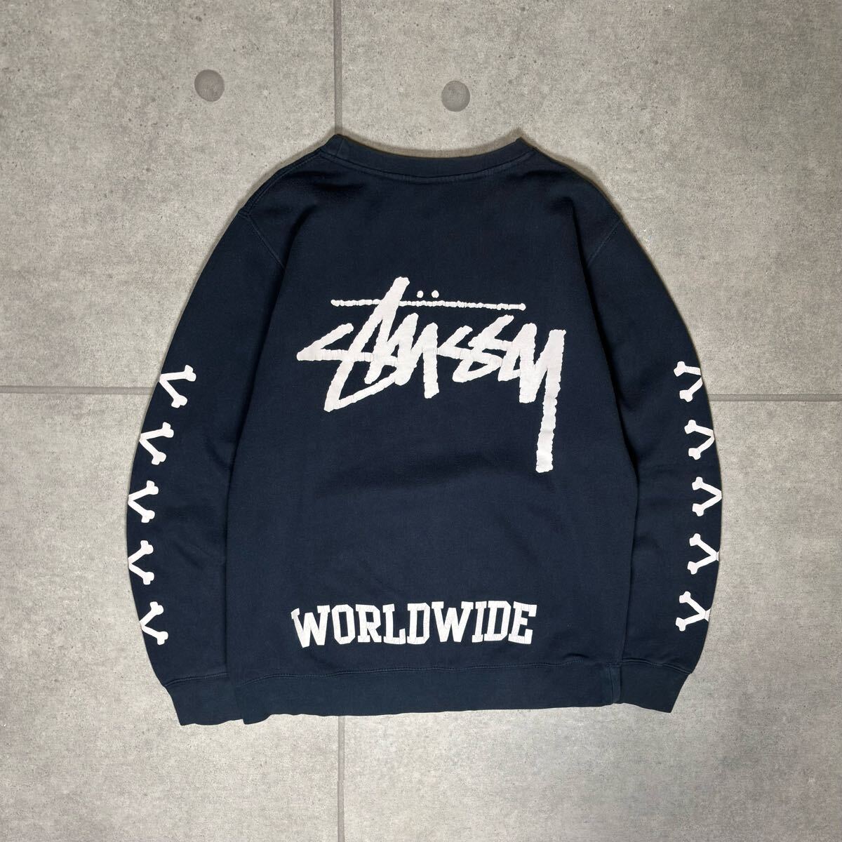OLD STUSSY スウェット 骨 スカル ドクロ 全面プリント 希少 黒 OLD STUSSY スウェット 骨 スカル ドクロ 全面プリント 希少 黒