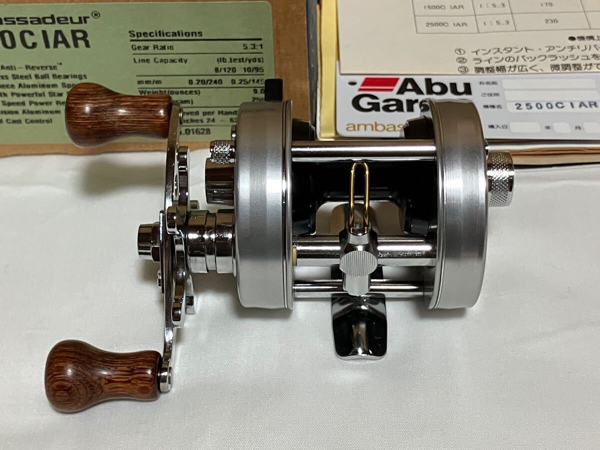人気 Abu Garcia アンバサダー 2500C IAR カスタムハンドル付き アブ アブガルシア