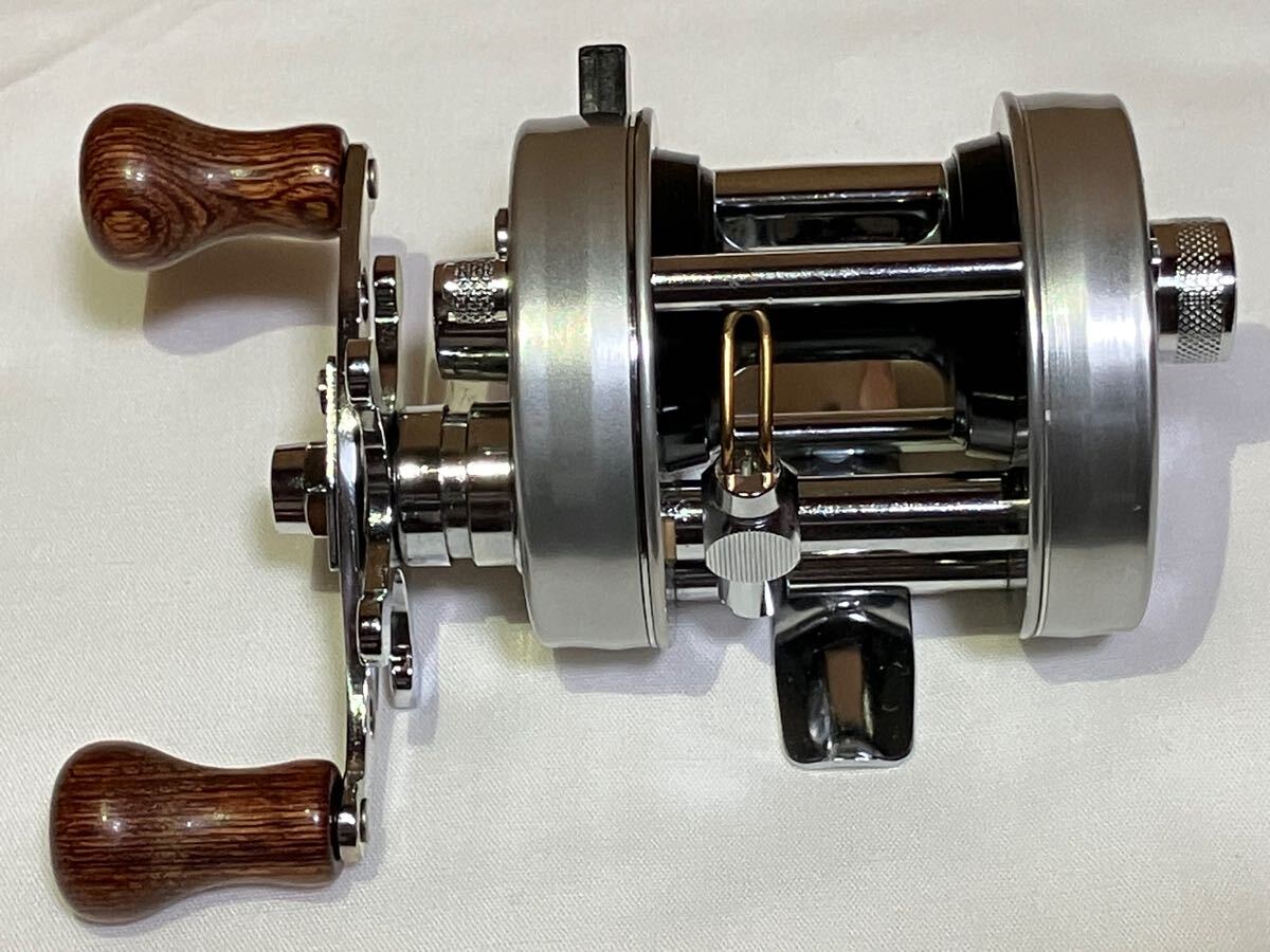 Abu Garcia アンバサダー 2500C IAR カスタムハンドル付き アブ Abu Garcia アンバサダー 2500C IAR カスタムハンドル付き アブ