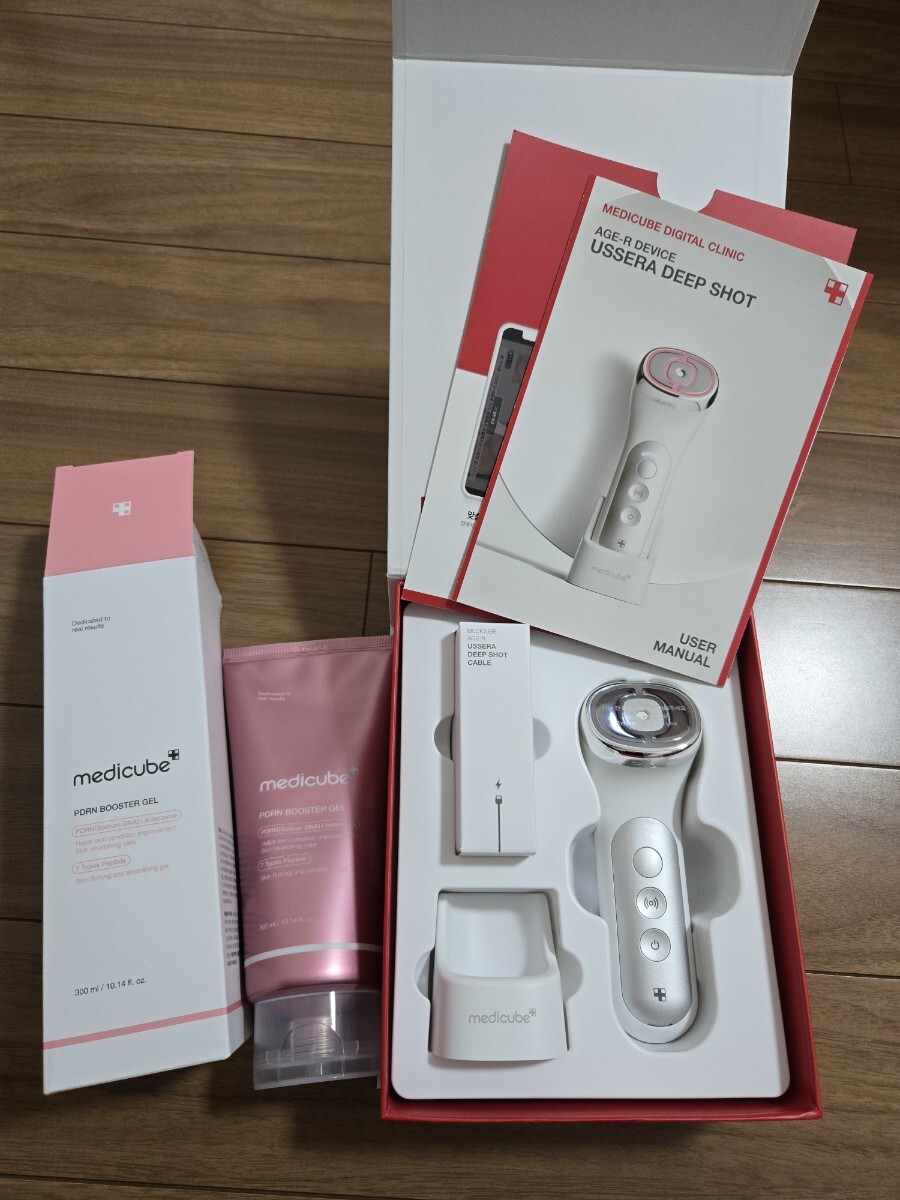medicube メディキューブ AGE-R USSERA ユーセラ ディープ medicube メディキューブ AGE-R USSERA ユーセラ ディープ