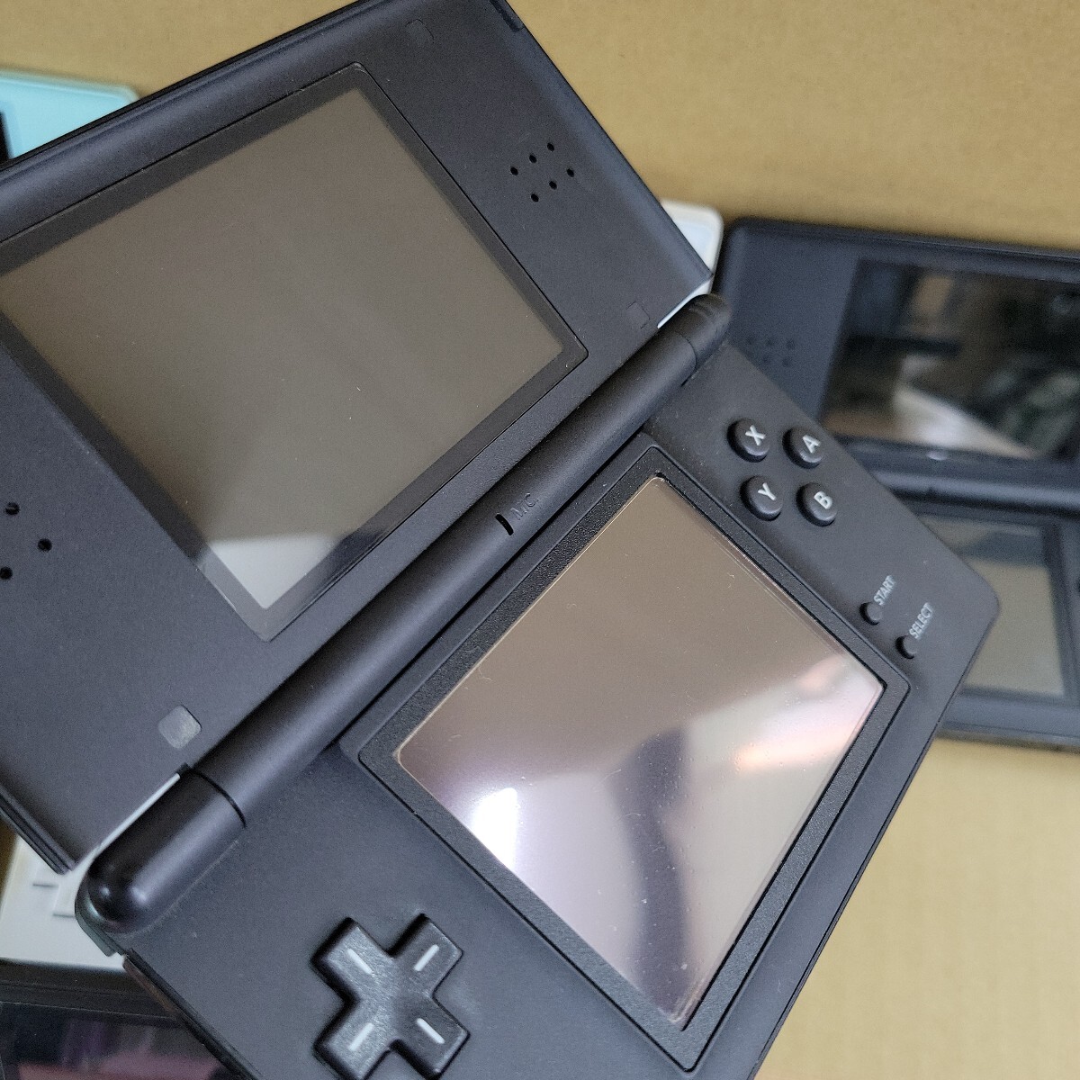 289。 Nintendo DS Lite ニンテンドーDSライト 本体のみ10台 289。 Nintendo DS Lite ニンテンドーDSライト 本体のみ10台