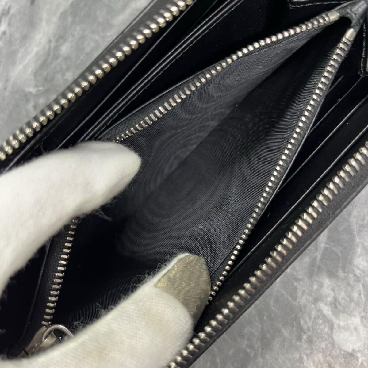 □現行/RFID搭載□ PRADA プラダ ブラッシュドレザー ジップ □現行/RFID搭載□ PRADA プラダ ブラッシュドレザー ジップ