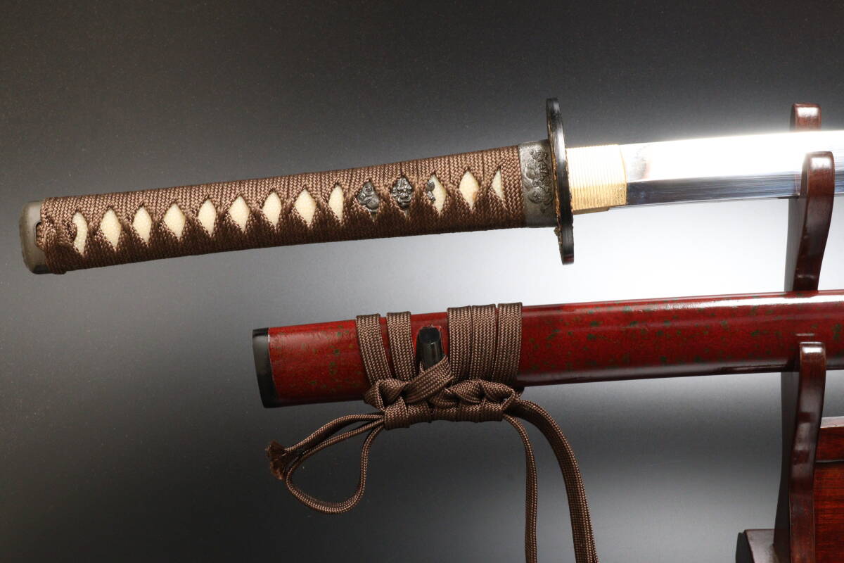 P 獅子金具 牡丹獅子図鍔 模造刀 鞘込み全長106cm(模造刀)|売買 P 獅子金具 牡丹獅子図鍔 模造刀 鞘込み全長106cm(模造刀)|売買