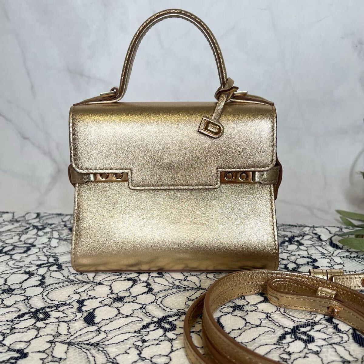 DELVAUX デルヴォー【極美品】タンペート ミニ ショルダーバッグ DELVAUX デルヴォー【極美品】タンペート ミニ ショルダーバッグ
