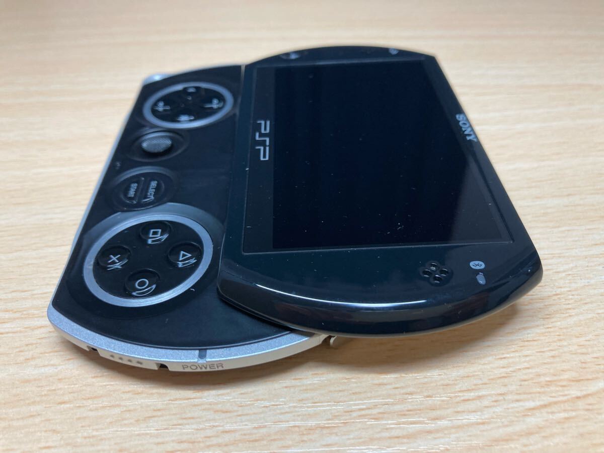 美品 PSPgoブラック 付属品あり SONY ソニー プレイステーション 美品 PSPgoブラック 付属品あり SONY ソニー プレイステーション