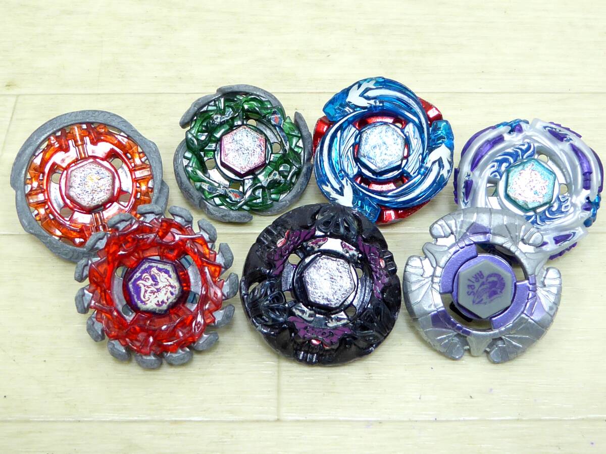 古め レア有? まとめ売り13個他 「メタルファイト ベイブレード 古め レア有? まとめ売り13個他 「メタルファイト ベイブレード