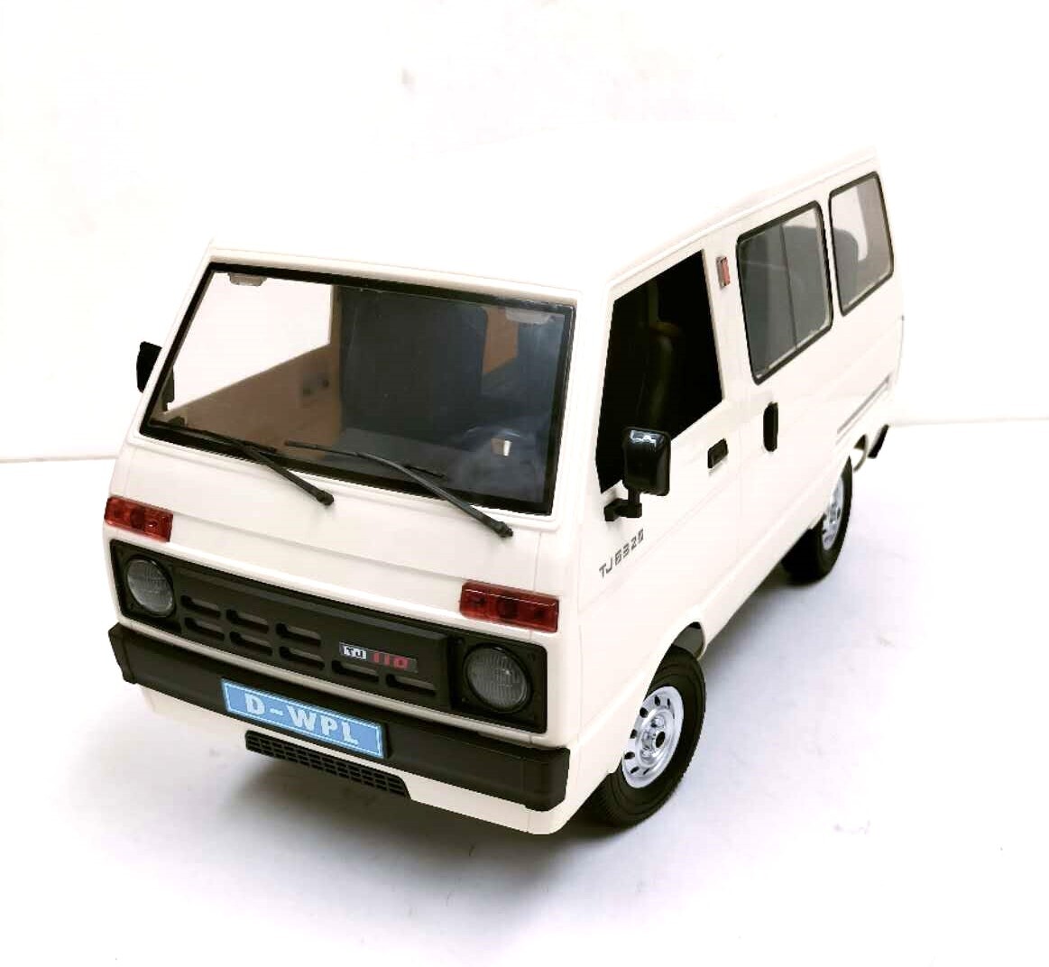 1/10サイズ　軽バン型ラジコンカー　WPL　D42